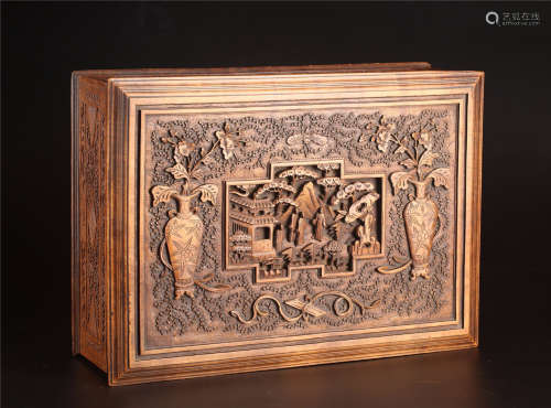 A WOOD CARVED FLORAL STORY PATTERN BOX
