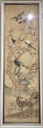 A BIRD AND FLORAL PATTERN SILK EMBROIDERY