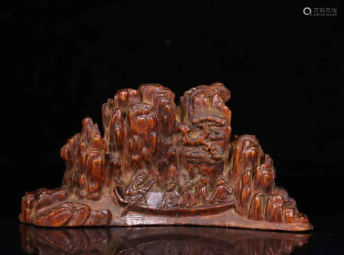 A CHENXIANG WOOD CARVED MOUNTAIN ORNAMENT