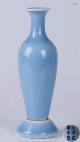 A TIANQING CELADON GUANYIN VASE WITH MARK