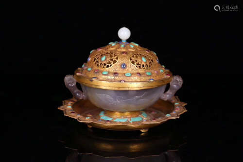 17-19TH CENTURY, AN IMPERIAL SILVER GILT & AGATE FOOD CONTAINER, QING DYNASTY