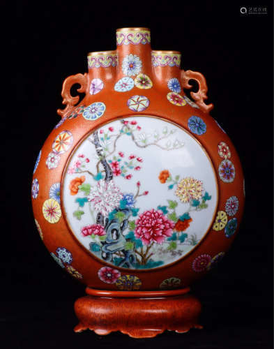 17-19TH CENTURY,A GOLD DRAWING PEONY PATTERN VASE , QING DYNASTY