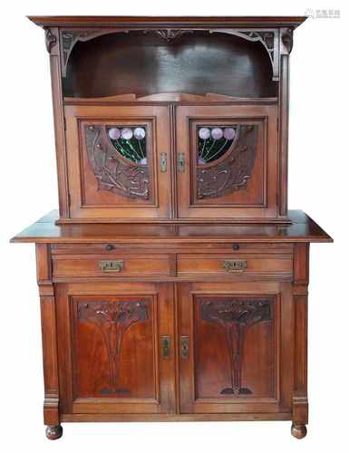 Jugendstil Buffet um 1900Nußbaum, zweitüriger Korpus mit 2 Schüben sowie herausziehbarer Platte