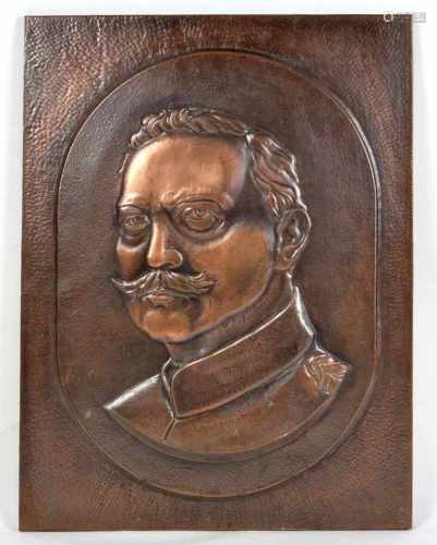 Relief Kaiser Wilhelm II.Kupferplatte mit dem Brustrelief von Kaiser Wilhelm II., der Blick leicht