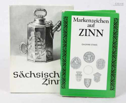 2 Zinnbücherdabei *Markenzeichen auf Zinn* von Dagmar Stara, 259 S. mit Abb., Artia Verlag, Prag