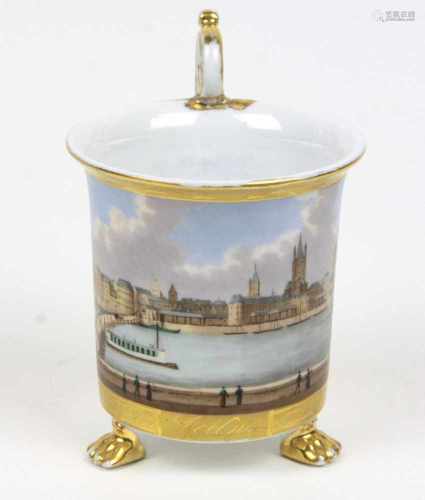Biedermeier Tasse von Coeln um 1840Porzellan ungemarkt, zylindrischer Walzenkorpus auf 3 vergoldeten