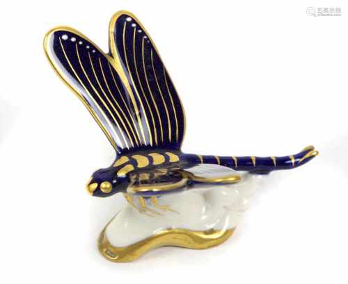 LibellePorzellan mit unterglasurblauer Manufakturmarke, kobaltblau glasierte Libelle mit
