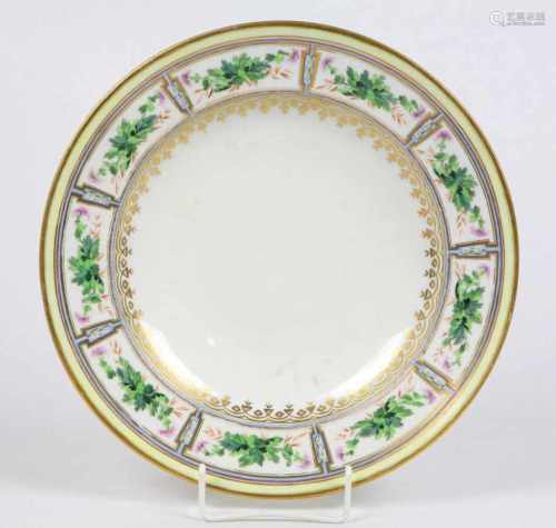 Klassizistischer Teller Wien um 1810weiß glasiertes Porzellan mit unterglasurblauer