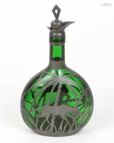 Jugendstil Karaffegrünes Glas, in flachrunder Form mit langem Zylinderhals, komplett von jagdlich