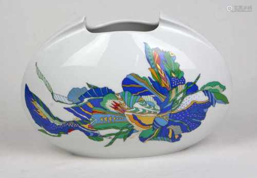 Rosenthal - Vaseweiß glasiertes Porzellan mit unterglasurgrüner Manufakturmarke Rosenthal studio-