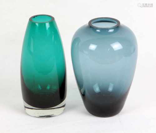 Kristall Vase Finnland u.a.farbloses Kristallglas mundgeblasen, mit grünem Innenüberfang,