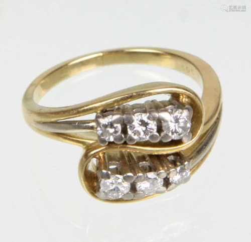 Brillant Ring - GG 585in Gelbgold 585 (14 Karat) gearbeitet u. punziert, gegenläufig geteilte