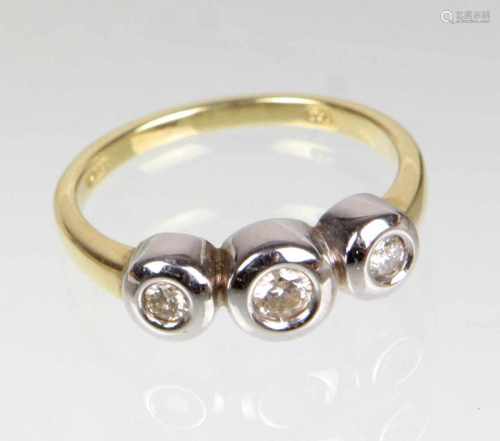 Brillant Ring - GG/WG 585in Gelbgold 585 (14 Karat) gearbeitet u. punziert sowie Signet, Ringkopf