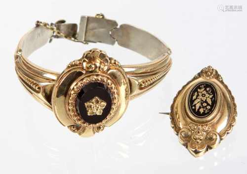 Biedermeier Brosche u. Armband um 1840Golddoublé, Brosche/ Anhänger in bombieter Ovalform mit feinen