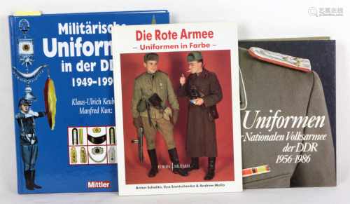 Militärische Uniformen in der DDR1949- 1990, von Klaus- Ulrich Keubke u. Manfred Kunz, 236 S. mit