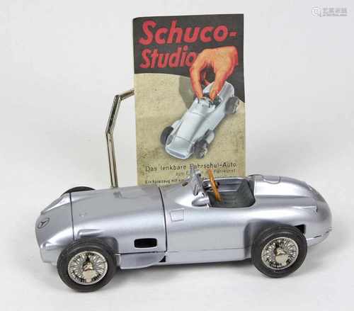 Rennwagen Schuco-StudioBlech silberfarben lackiert, unterseits bez. *Schuco Studio VII Mercedes Benz