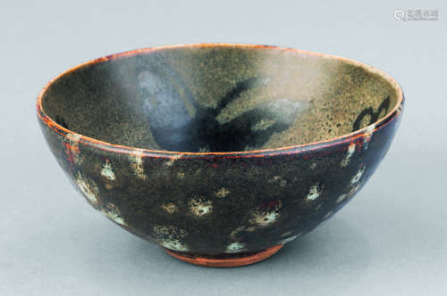 宋代-元代（1279-1368） 吉州窑剪纸贴花双蝶纹碗
