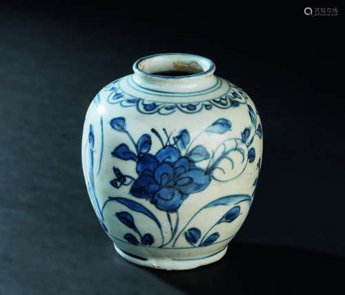 明代（1368-1644） 青花花卉纹罐