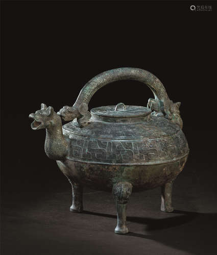 西周（约B.C.1100-771） 青铜兽首雷云纹盉