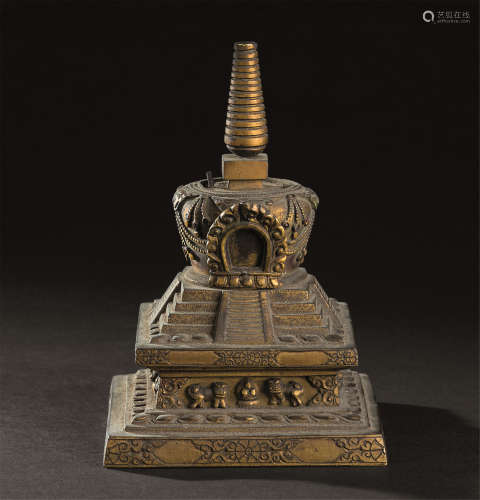 清乾隆（1736-1795） 铜鎏金佛塔