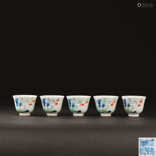清乾隆（1736-1795） 斗彩花卉纹杯 （五件一组）