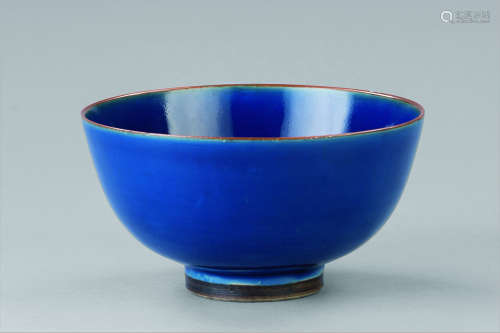 清代（1644-1911） 霁蓝釉碗