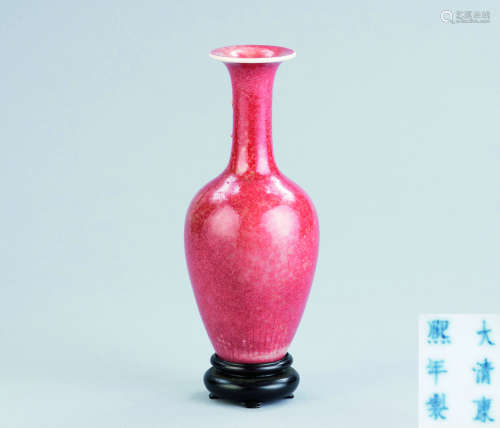 清代（1644-1911） 豇豆红釉柳叶瓶