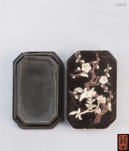 庐葵生制 清代（1644-1911） 嵌螺钿花卉纹漆砂砚