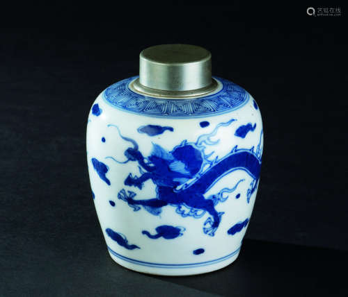 清代（1644-1911） 青花龙纹茶叶罐