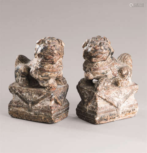 唐代（618-907） 石雕瑞狮 （一对）
