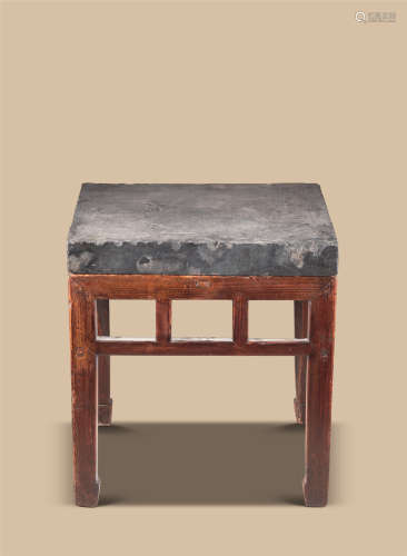 清代（1644-1911） 金石面榆木四方桌