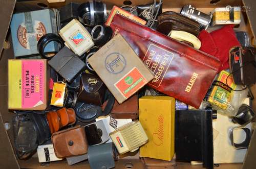 A Tray of Small Photographic Accessories, including exposure meters (Ambassador, Eos, Gossen, Nebro,