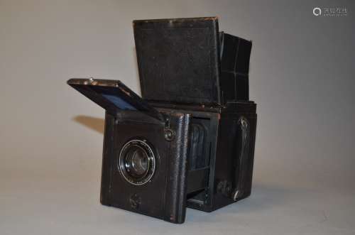 A Butcher Popular Pressman Reflex Plate Camera, with Aldis-Butcher Anastigmat 6