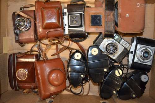 A Tray of Viewfinder Cameras, including Ensign Ful-Vue, Kodak Brownie 127 (3 different types), Kodak