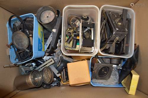 A Box of Photographic Components and Spares, including a Rolleikin back, a Kodak Tank B, Paterson, a