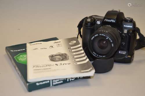 A Fujifilm Finepix S3 Pro DSLR Camera, serial no 44L02183 with Sigma Zoom 18-125mm f/3.5 DC lens