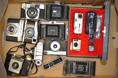 A Tray of Assorted Cameras, including a Minolta 16 MG-S 16mm camera in presentation box, a Minolta-