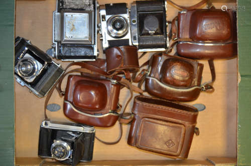 A Tray of German Roll Film and 35mm Cameras, including Astoria Super-6 IIIB, Agfa Isolette, Bessa