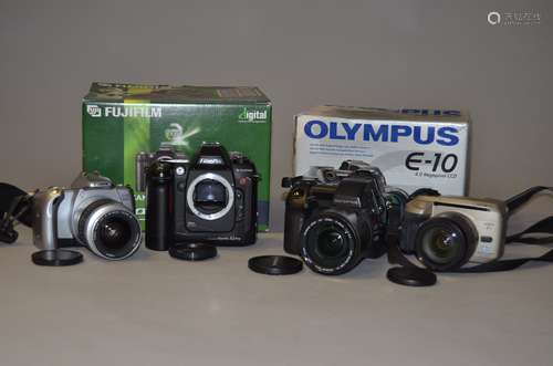 A Group of AF Cameras, including Canon EOS 300V SLR with a 28-90mm f/4-5.6 lens, Minolta Vectis S-