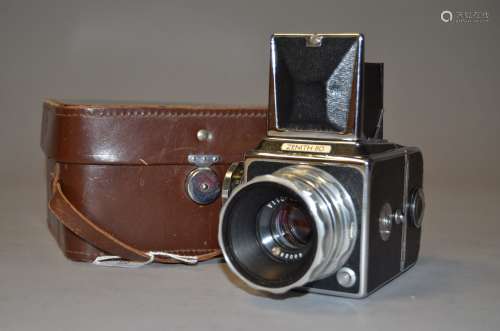 A Zenith 80 6 x 6cm SLR Camera serial no 6804227, shutter working, body G, with Vitoflex 80mm f/2.