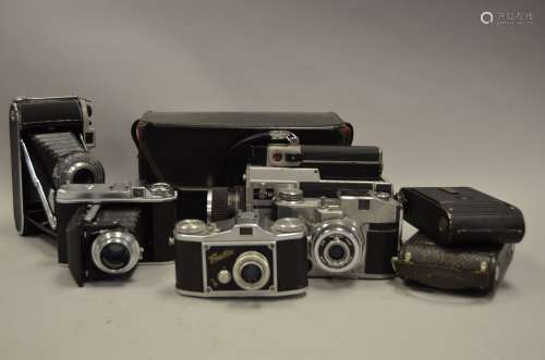 A Tray of Folding and Other Cameras, including Bencini, Coronet, Finetta, Kodak and Voigtländer