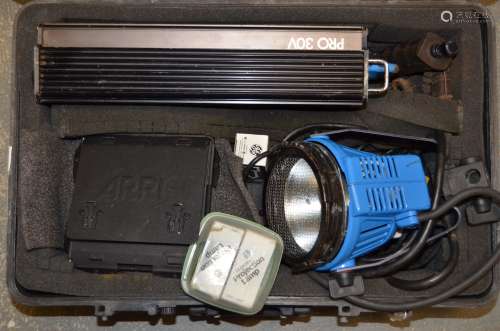 An Arrilite 600 Sun Gun Lighting Kit, including one Arri 600 lamp head, 30V Pro Battery, Charger,