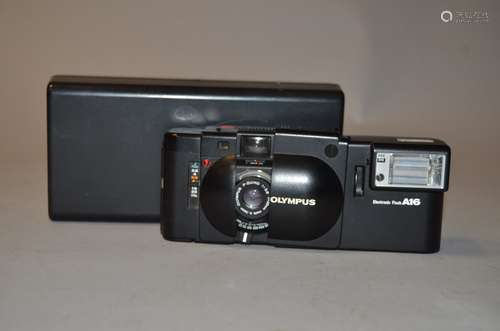 An Olympus XA Compact Rangefinder Camera, black, serial no 3611736, shutter working, condition G,