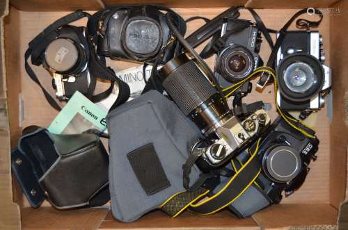 A Group of 35mm SLR Cameras, including Centon K100, Chinon CE II Memotron, Minolta XE-1, Olympus