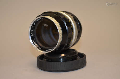 A Nikkor-P Auto f/2.5 105mm Lens, serial no 196319, barrel G, elements G