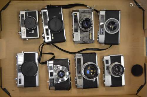 A Tray of Yashica and Minolta 35mm Compact Cameras, including Minolta AL-F, Minolta Hi-Matic 11,