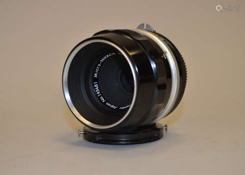 A Micro-Nikkor f/3.5 55mm Lens, serial no 193481, barrel G, elements F, a few fungus spots on rear
