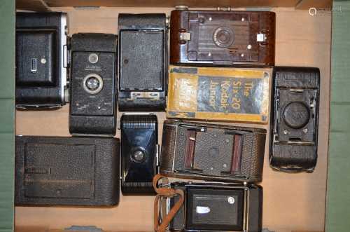 A Tray of Folding Roll Film Cameras, including No 3 Folding Pocket Kodak Model E-4 Camera, No 2