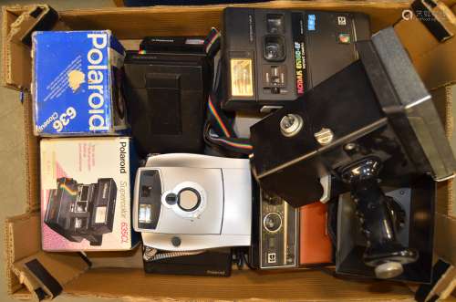 A Tray of Polaroid Cameras, including; CU-5 land camera, EK-200, EK160-EF (2), Polaroid Image (2)