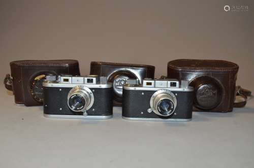Two MOM Mometta Rangefinder Cameras, a Mometta, serial no 544375 and a Mometta II, no 546132, both